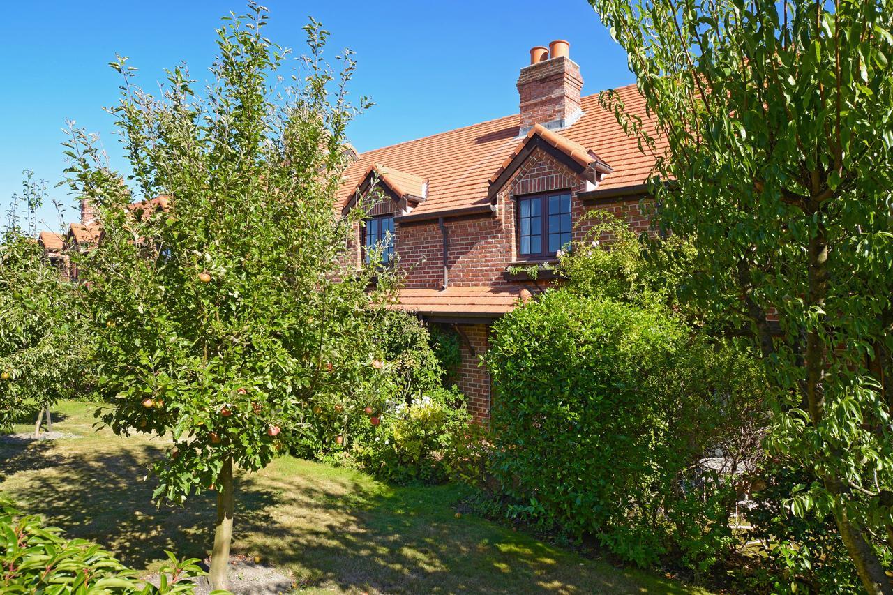 Compass Cottage - Monaco Resort Нельсон Экстерьер фото